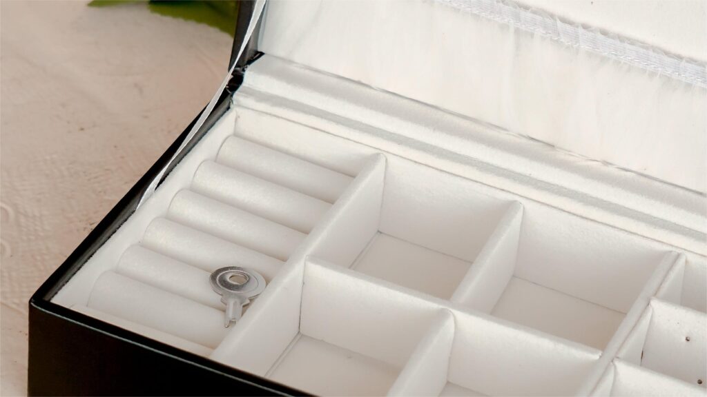 Discover the Temu Jewelry Box: A Modern Solution for Jewelry Organization